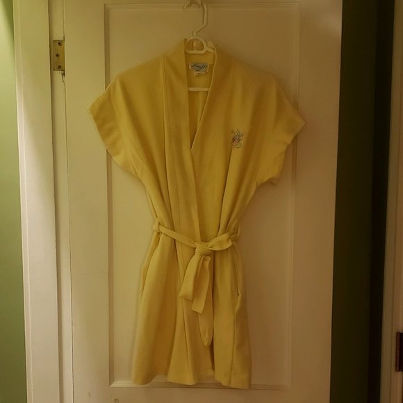 EUC Women's Leisure Life Robe - Picture 1 of 8